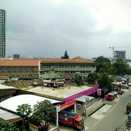Sentra Inn Bandung Esterno foto