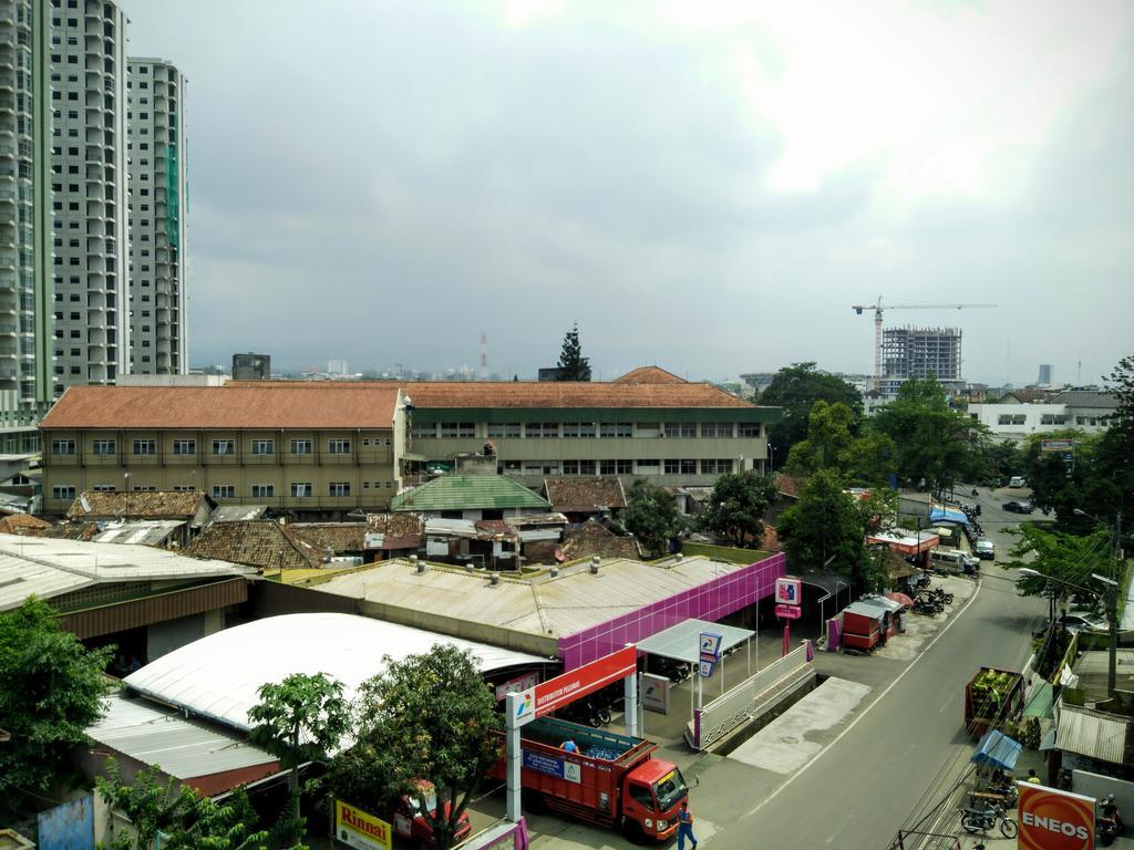 Sentra Inn Bandung Esterno foto
