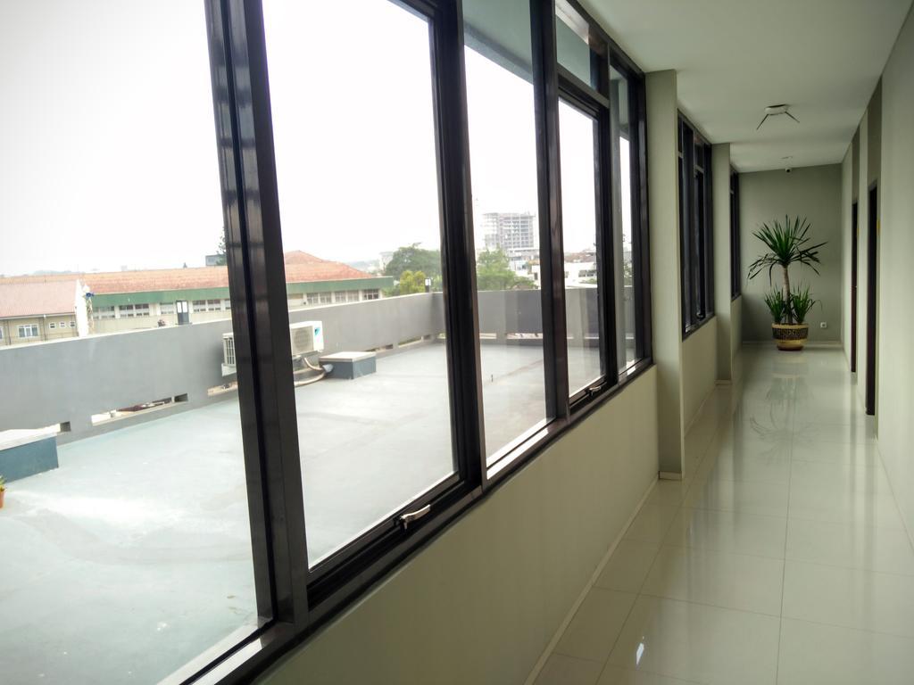Sentra Inn Bandung Esterno foto