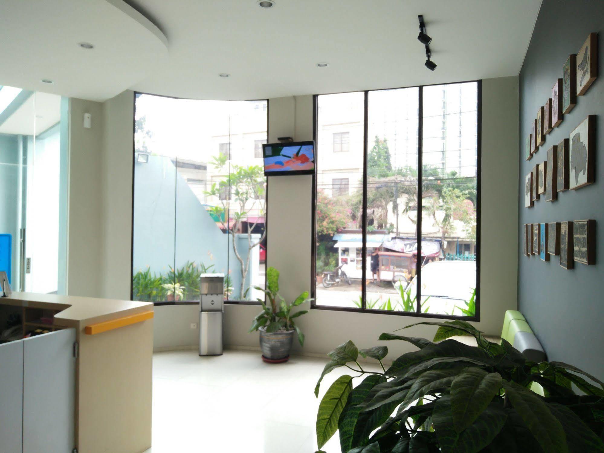 Sentra Inn Bandung Esterno foto