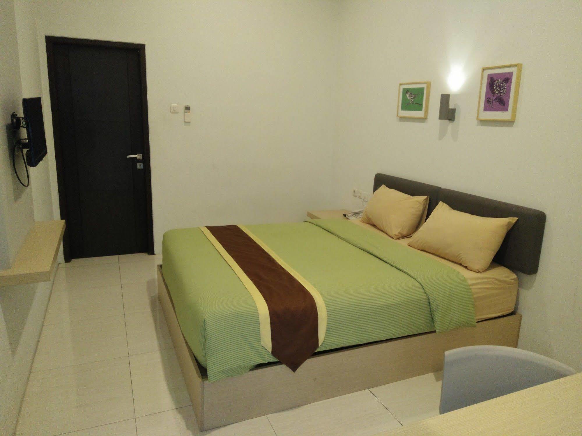 Sentra Inn Bandung Esterno foto