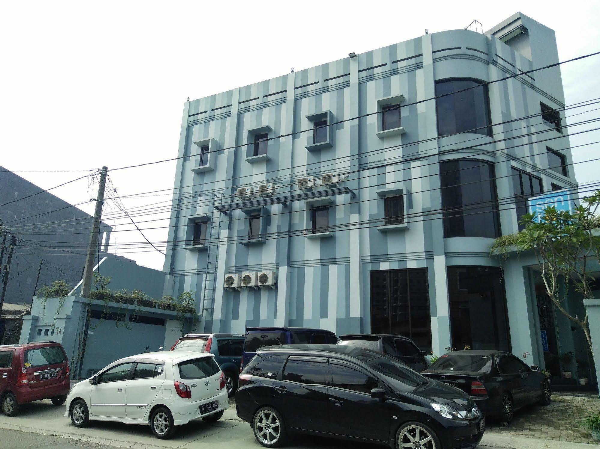 Sentra Inn Bandung Esterno foto